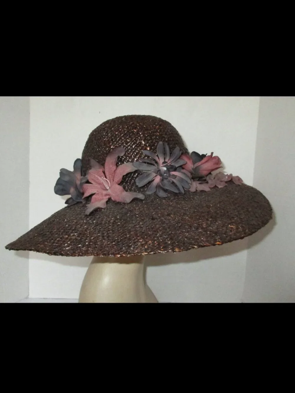 Vintage 1950s Dilly Brown Straw Wide Brim Cartwheel Sun Hat Trimmed w/Flowers